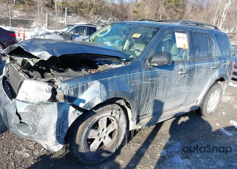 2012 Ford Escape Xlt z USA, uszkodzony, nr VIN 1FMCU9D78CKA73893